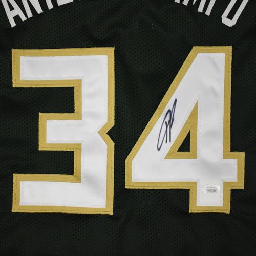 Autographed Giannis Antetokounmpo Milwaukee (Green #34) Custom Jersey - Beckett