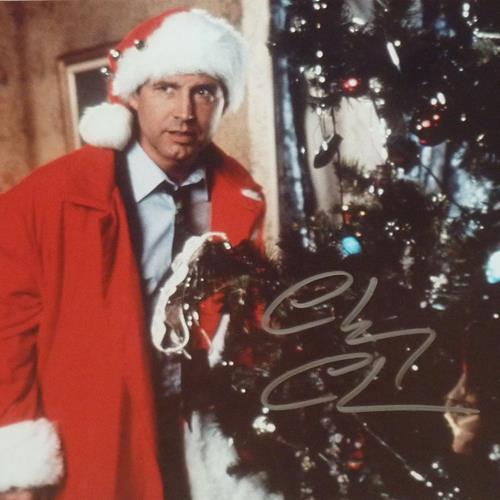 Autographed Chevy Chase National Lampoons Christmas Vacation (Christmas Tree) Deluxe Framed 11x14 Photo - Beckett-Powers Sports Memorabilia