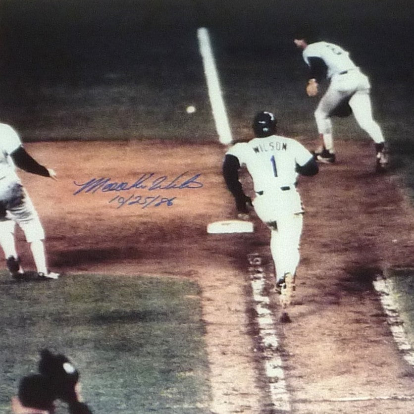 Autographed Mookie Wilson New York Mets (1986 World Series) Deluxe Framed 11x14 Photo w/ 10/25/86 and Replica Game 6 Ticket - JSA-Powers Sports Memorabilia