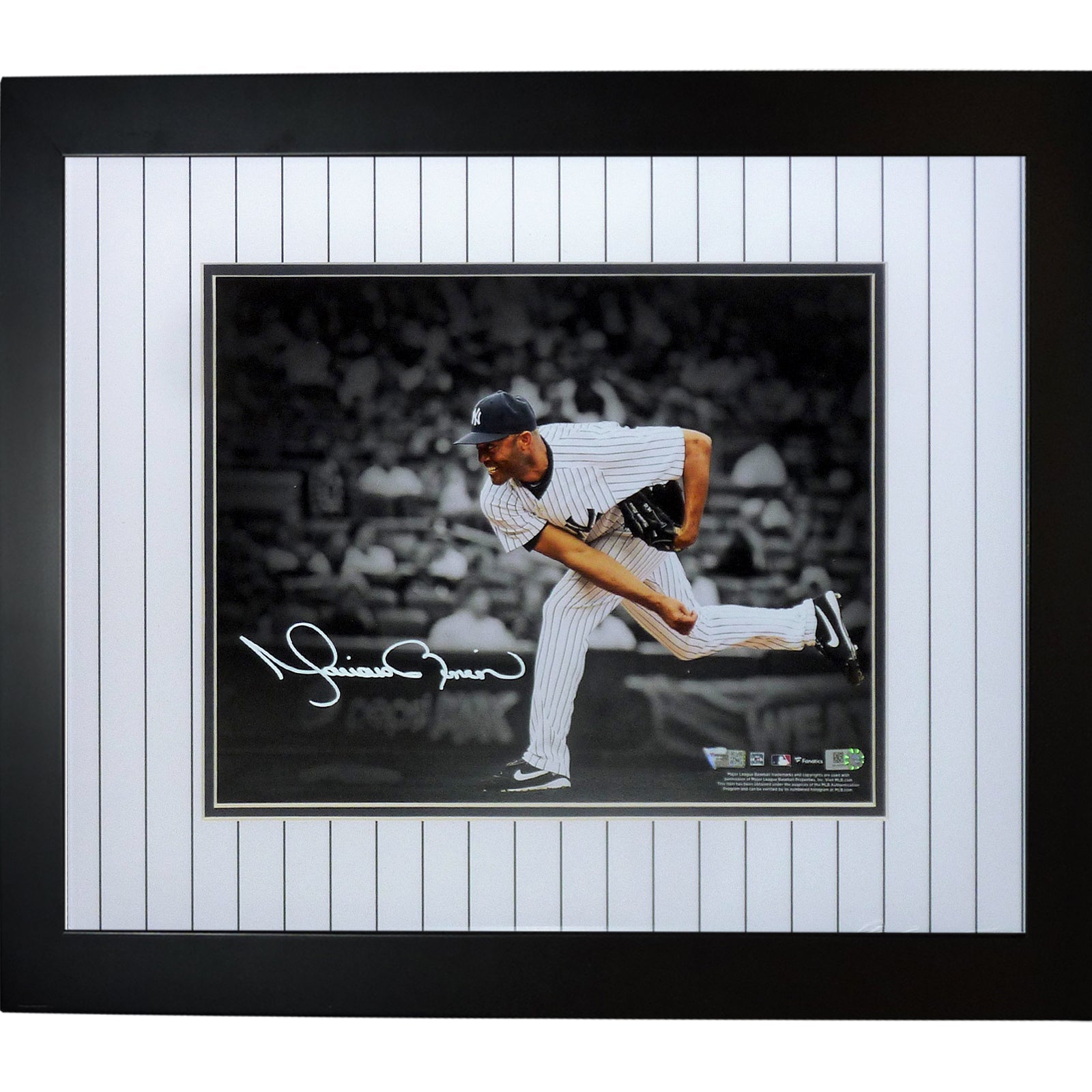 Autographed Mariano Rivera New York Yankees (Spotlight) Deluxe Framed 11x14 Photo - Fanatics-Powers Sports Memorabilia