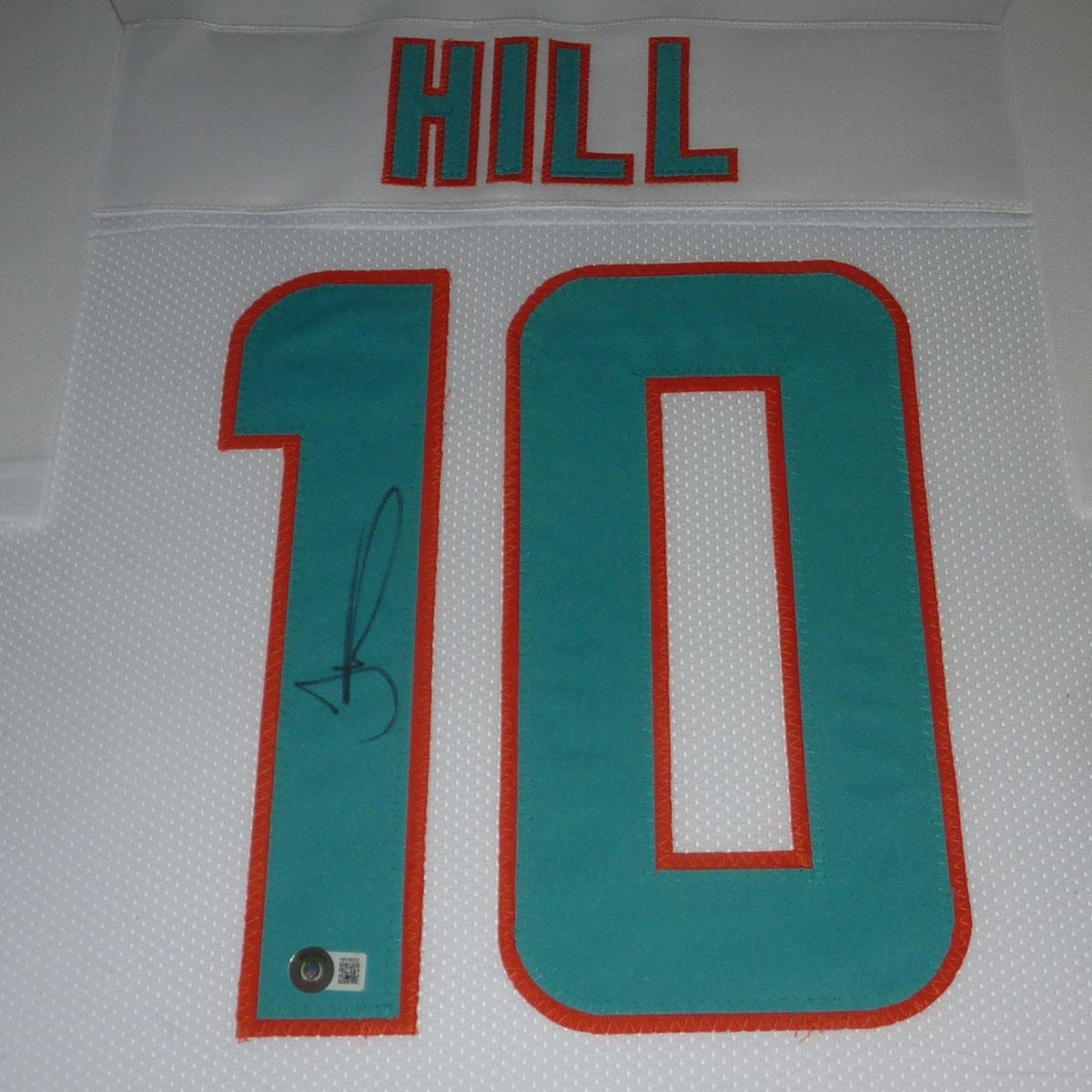 Autographed Tyreek Hill Miami Dolphins (White #10) Framed Jersey - Beckett-Powers Sports Memorabilia