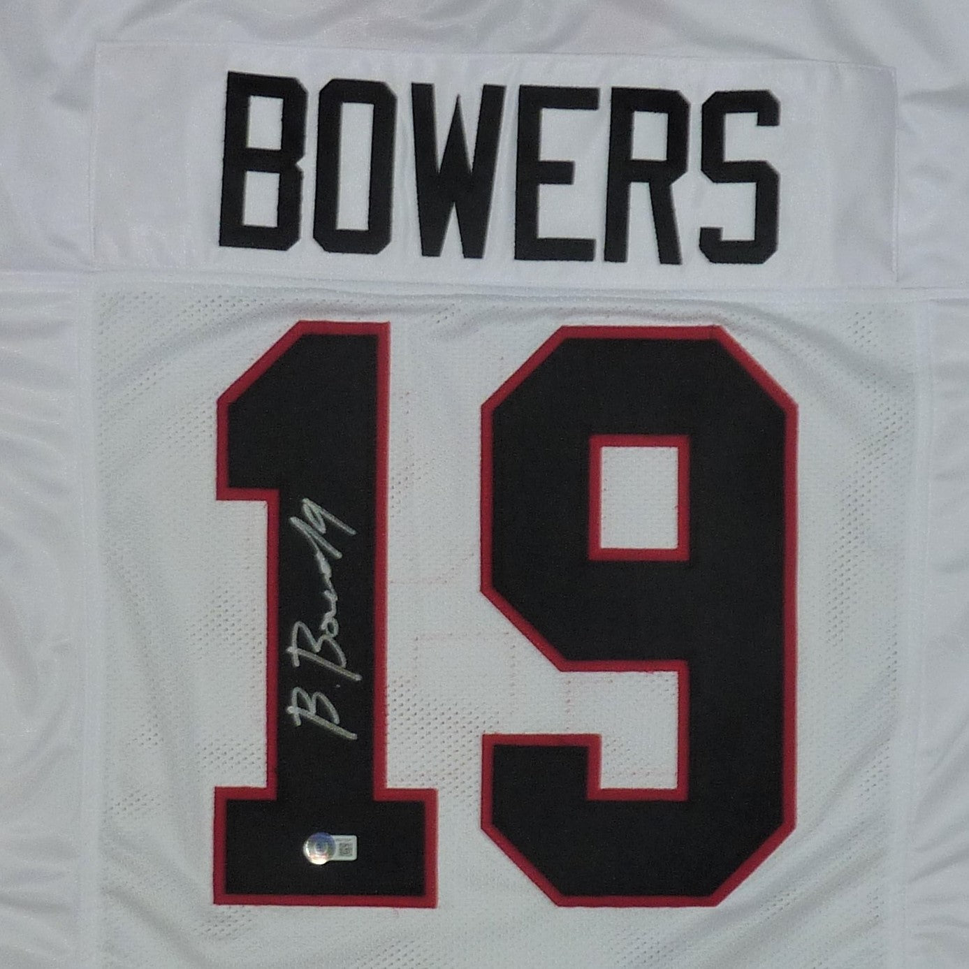 Autographed Brock Bowers Georgia Bulldogs (White #19) Custom Jersey - Beckett-Powers Sports Memorabilia