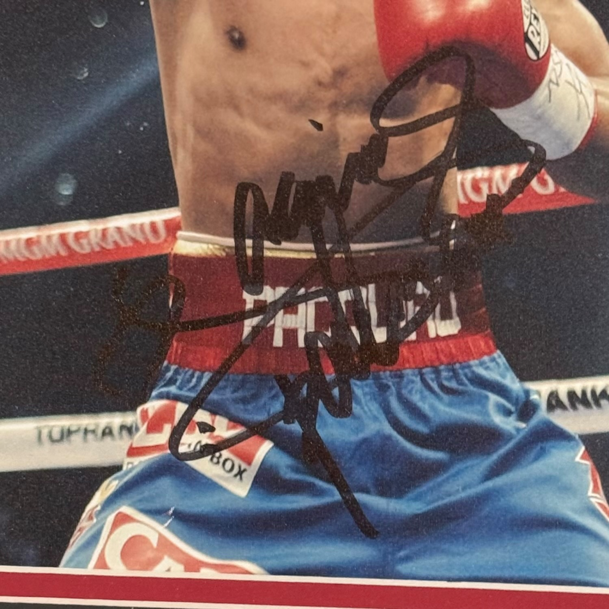 Autographed Manny Pacquiao Boxing (Horiz Action) Deluxe Framed 12x18 Photo - PSA/DNA-Powers Sports Memorabilia