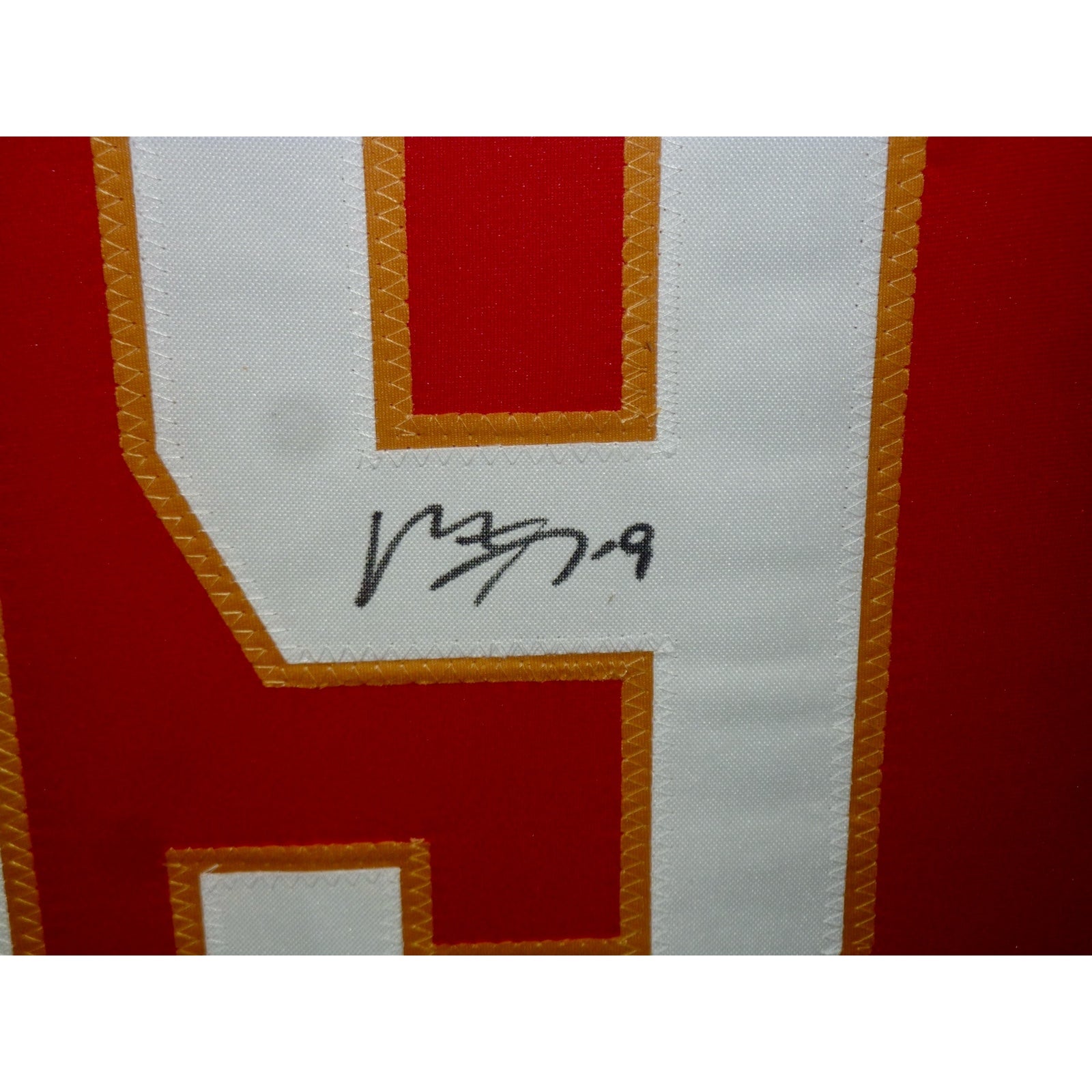 Autographed Matthew Tkachuk Florida Panthers (Red #19) Vertical Framed Jersey - JSA-Powers Sports Memorabilia
