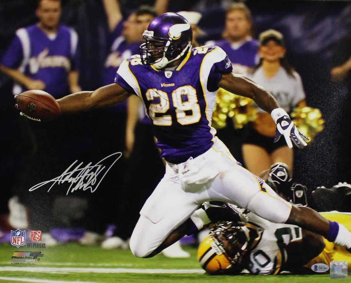 Adrian Peterson Minnesota Vikings Signed 16x20 Photo - BAS Beckett-Powers Sports Memorabilia