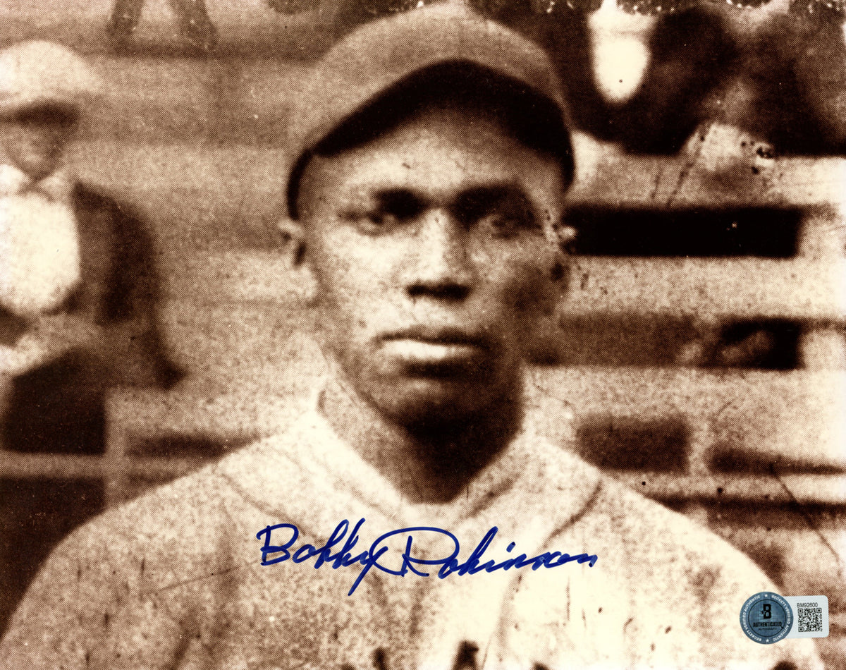 Bobby Robinson Indianapolis ABCs Signed 8x10 Photo - Indianapolis ABC's Beckett Beckett-Powers Sports Memorabilia
