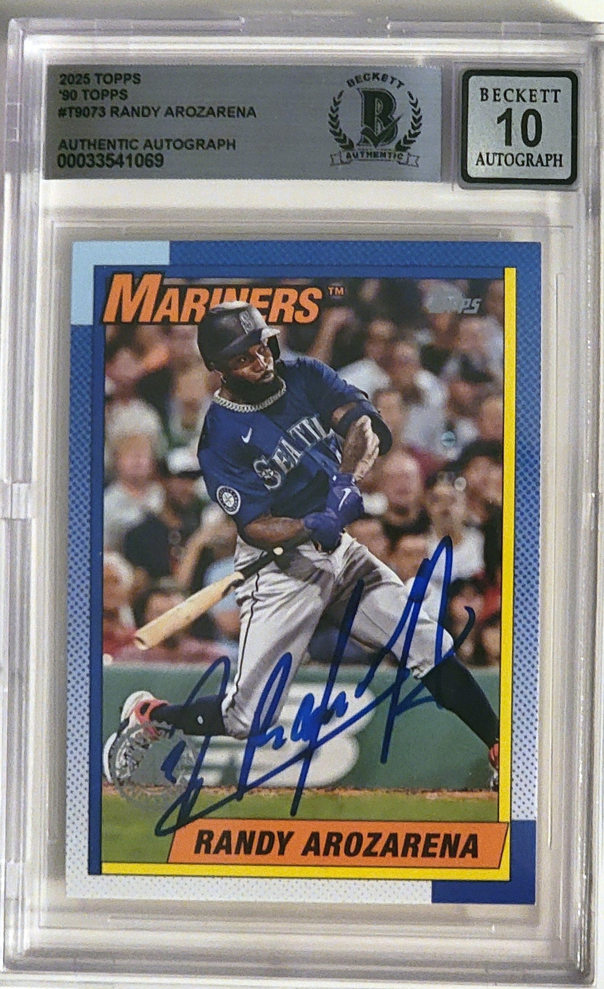 Randy Arozarena Signed Seattle Mariners 2025 Topps Card #T9073 Beckett AUTO 10-Powers Sports Memorabilia