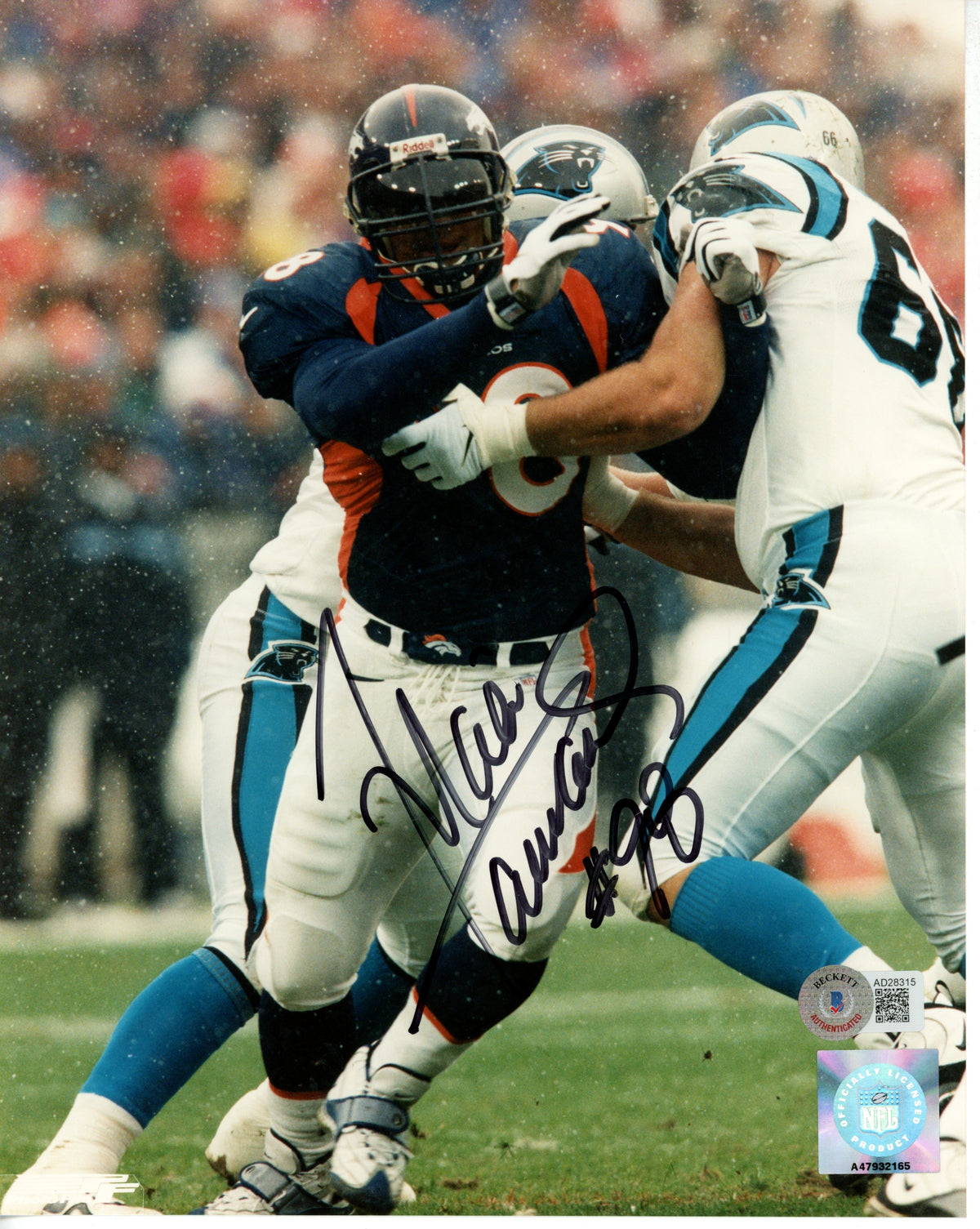 Maa Tanuvasa Denver Broncos Signed 8x10 Photo - Beckett Beckett - 55870-Powers Sports Memorabilia