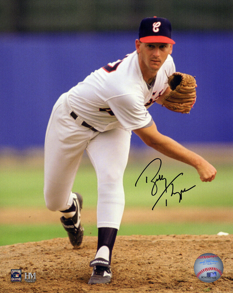 Bobby Thigpen Autographed Chicago White Sox Pitching Action 8x10 Photo-Powers Sports Memorabilia