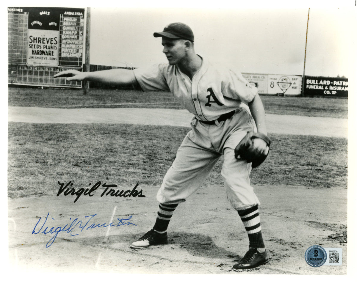 Virgil Trucks Kansas City Athletics Signed 8x10 Photo - Beckett Beckett-Powers Sports Memorabilia