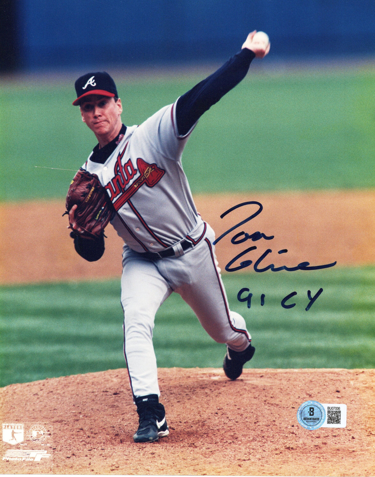 Tom Glavine Signed Atlanta Braves 8x10 Photo W/ 91 CY Beckett-Powers Sports Memorabilia
