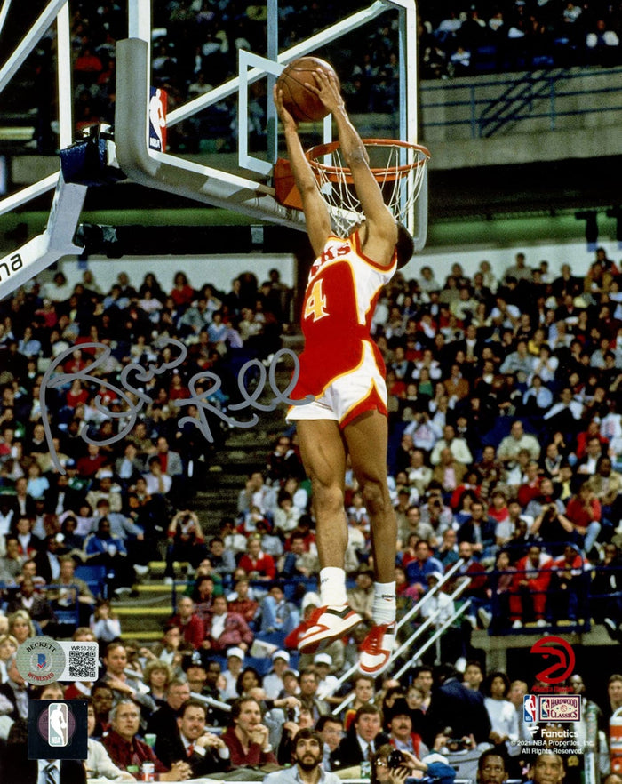 Spud Webb Signed Atlanta Hawks 8x10 Photo – Beckett Authenticated-Powers Sports Memorabilia