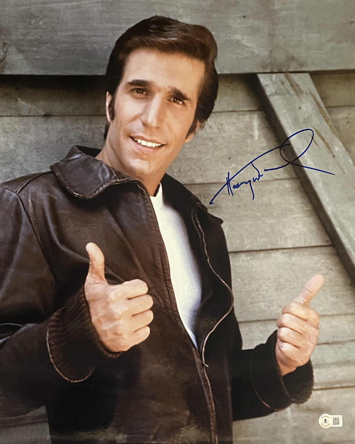 Henry Winkler Signed Happy Days 16x20 Photo – Beckett Authenticated-Powers Sports Memorabilia