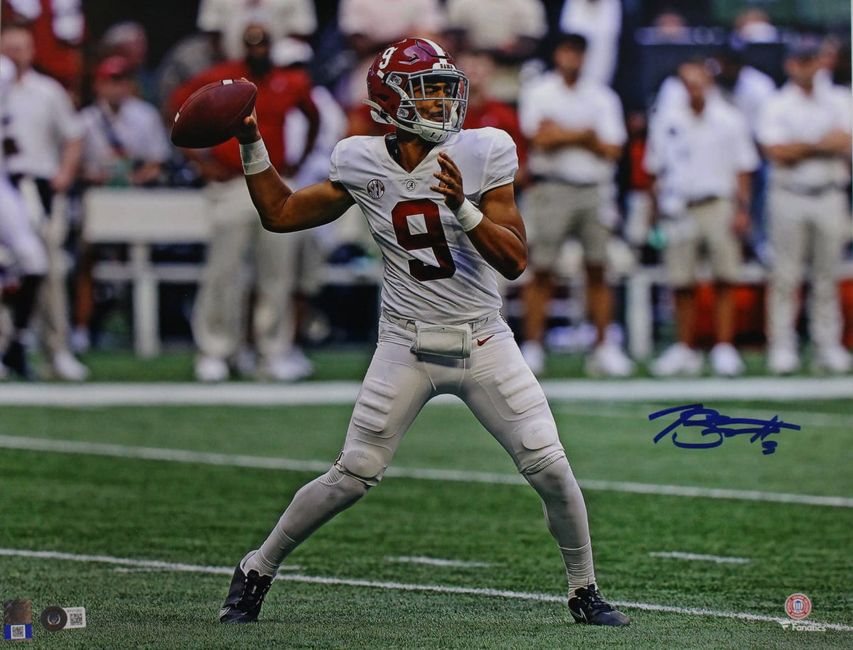 Bryce Young Autographed Alabama Crimson Tide 16x20 Photo – Beckett Authenticated-Powers Sports Memorabilia