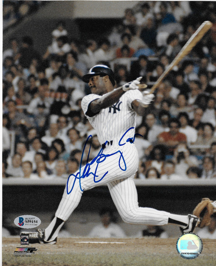 Don Baylor Signed New York Yankees 8x10 Photo - Beckett-Powers Sports Memorabilia