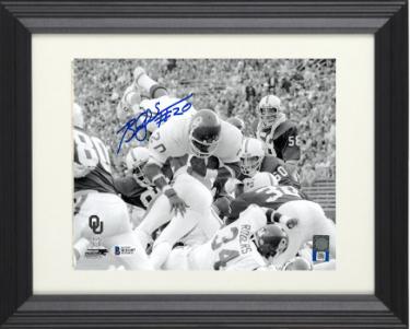 Billy Sims Autographed Oklahoma Sooners B&W 8 x 10 Photograph #20 Custom Framing- Beckett Witnessed (Heisman)-Powers Sports Memorabilia