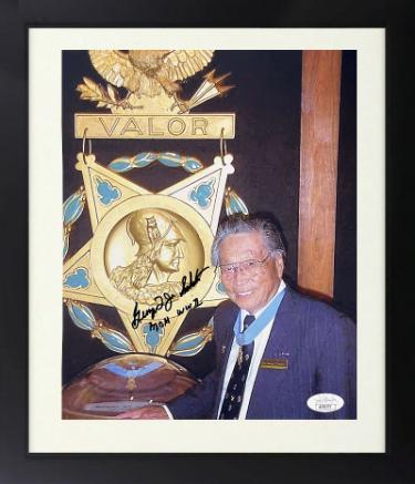 George Taro "Joe" Sakato Autographed WWII Vintage 8 x 10 Photograph Custom Framing- JSA- Medal of Honor-Powers Sports Memorabilia