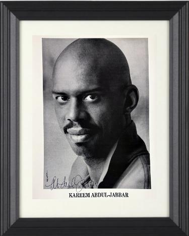 Kareem Abdul-Jabbar Autographed B&W 8 x 10 Photograph Custom Framing- COA (HOF/Lakers/UCLA)-Powers Sports Memorabilia