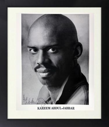 Kareem Abdul-Jabbar Autographed B&W 8 x 10 Photograph Custom Framing- COA (HOF/Lakers/UCLA) - CTBL_f43839-Powers Sports Memorabilia