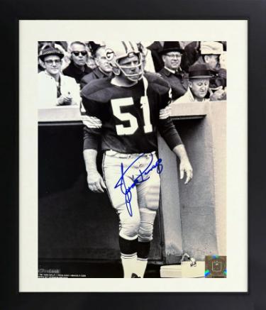 Jim Ringo Autographed Green Bay Packers NFL Vintage B&W 8 x 10 Photograph imperfect Custom Framing- COA/ShowTicket (HOF)-Powers Sports Memorabilia