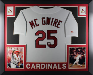 Mark McGwire Autograph Signing-Powers Sports Memorabilia