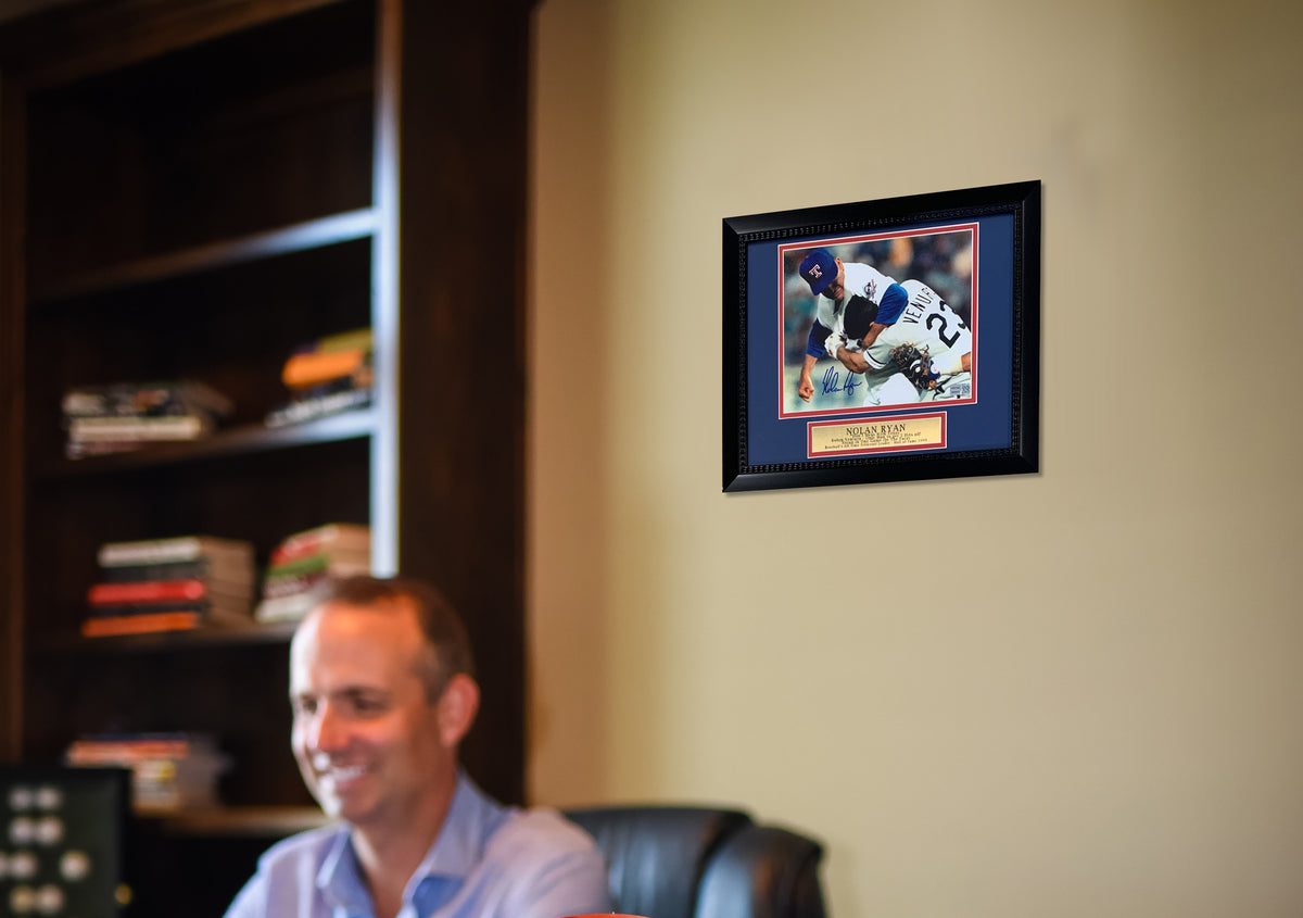 Nolan Ryan Autographed Framed Signed 8x10 Photo Fight Punch Robin Ventura TRISTAR AUTHENTIC COA