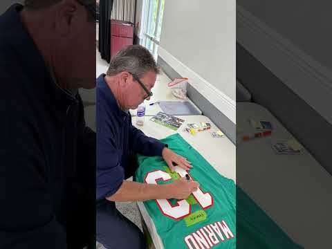 Dan Marino Autograph Signing