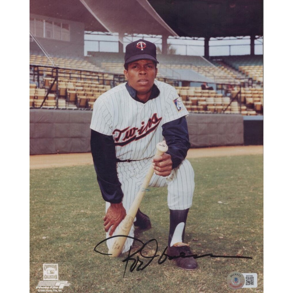 Rod Carew Autograph Signing-Powers Sports Memorabilia