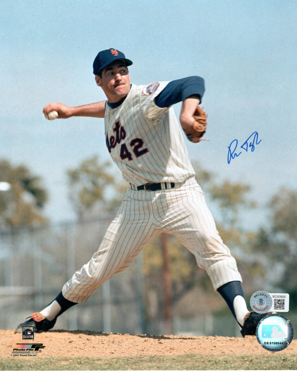 Ron Taylor Autographed New York Mets 8x10 Photo Beckett Authenticated-Powers Sports Memorabilia