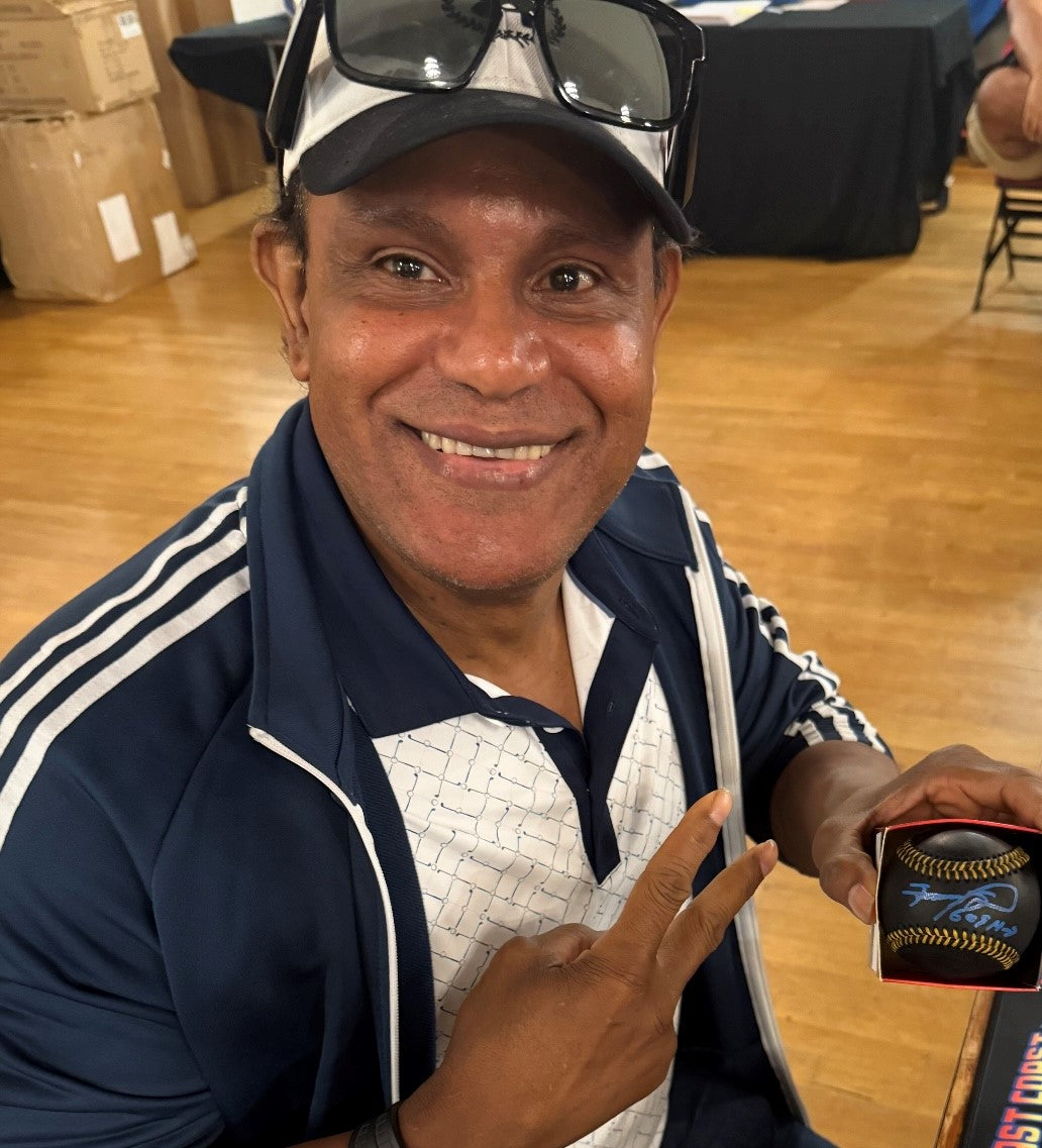 Sammy Sosa Autograph Signing-Powers Sports Memorabilia