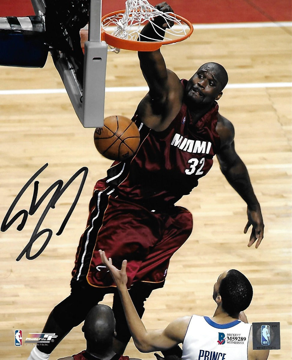 Shaquille O'Neal Autographed Miami Heat 8x10 Photo Beckett Witnessed-Powers Sports Memorabilia