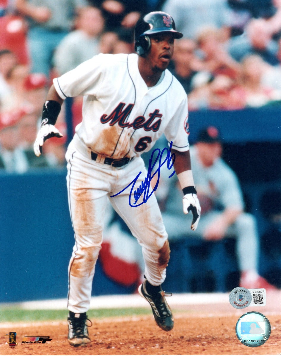 Timo Perez Autographed New York Mets 8x10 Photo Beckett Authenticated-Powers Sports Memorabilia