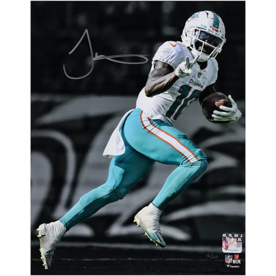 Tyreek Hill Autograph Signing-Powers Sports Memorabilia