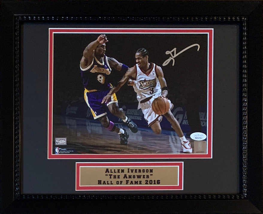Kobe Bryant Autographed Los Angeles Lakers 16x20 Photo Framed