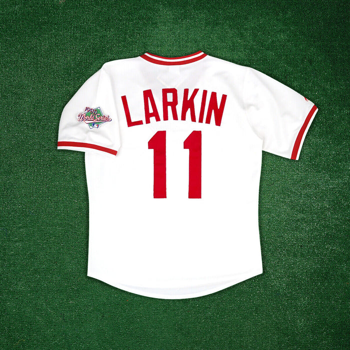 Barry Larkin Autograph Signing-Powers Sports Memorabilia